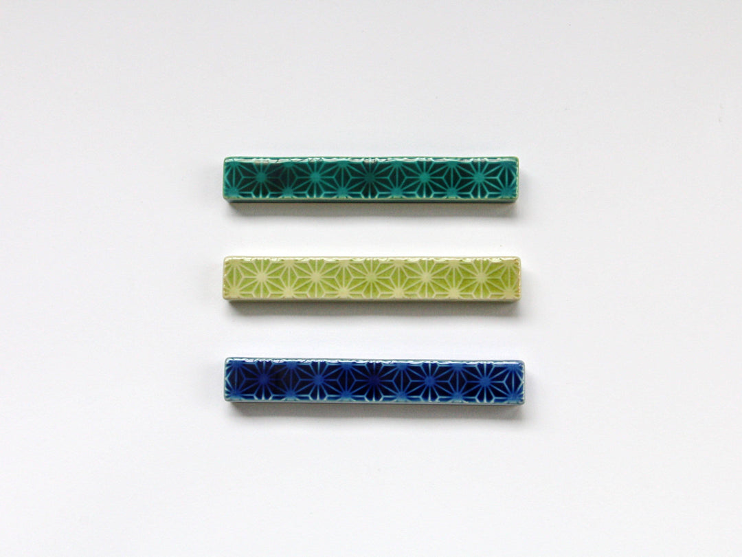 Siskin Glazed Hemp Leaf Carving Long Square Rest - Crafted By Kajiken Seiji