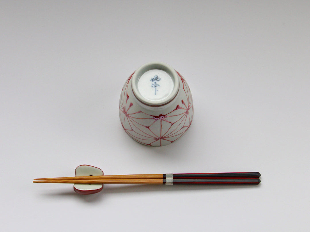 Slip Trailing Hemp Leaf Motenashi Cup Small Red - Crafted By Fukuho Kiln