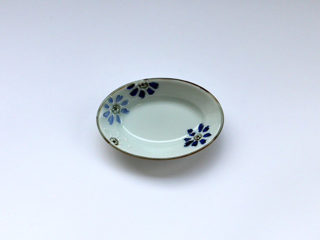Slip Trailing Small Flower Chirashi Oval Bowl Small - Crafted By Tokushichi Kiln