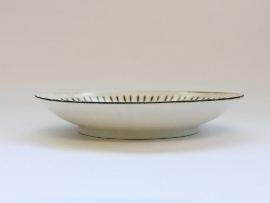 White Porcelain Tokusa 7-Sun Plate - Crafted By Tetsuya Kobayashi