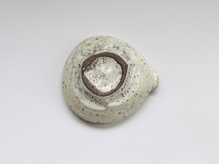 Small Vidro White Slip Katakuchi Bowl - Crafted By Kazuhito Yamamoto