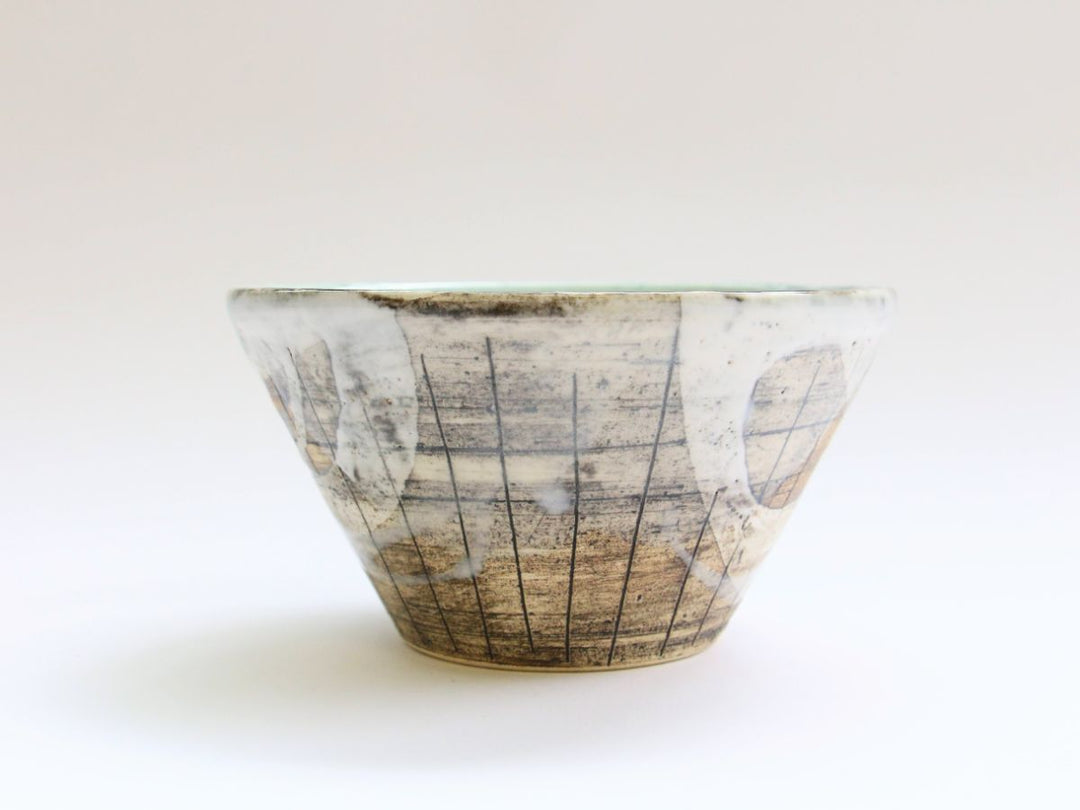 Hydrangea Bowl Blue and White - Crafted By Kakurin Kiln
