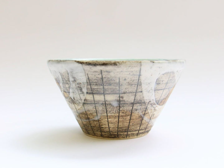 Hydrangea Bowl Blue and White - Crafted By Kakurin Kiln