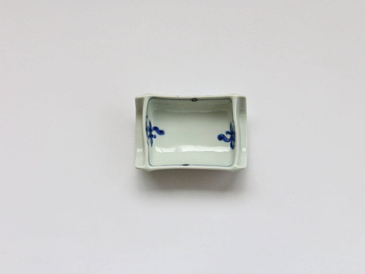 Minori Bamboo-Shaped Small Dish (Blue & White Floral Knot) - Crafted By Koyo Kiln