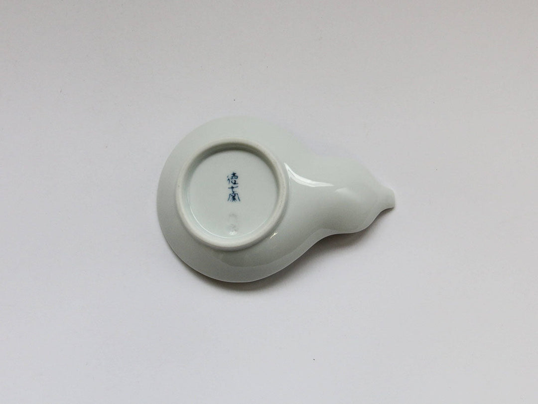 Red Camellia Gourd Plate - Crafted By Tokushichi Kiln