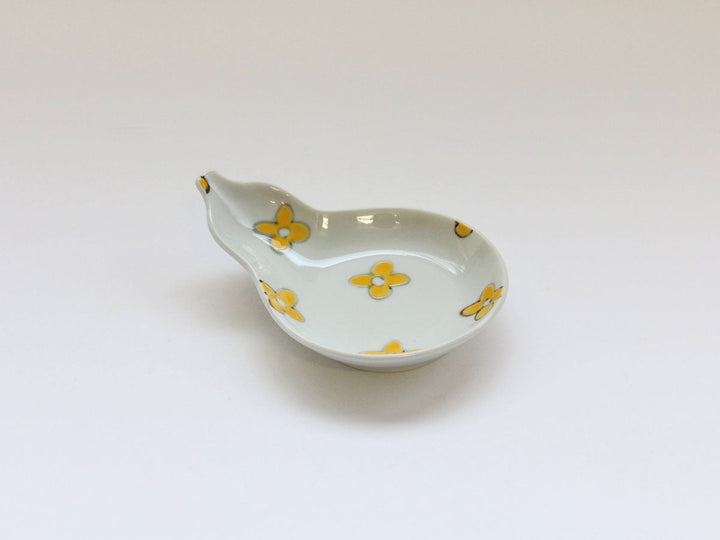 Yellow Flower Gourd Plate - Crafted By Tokushichi Kiln