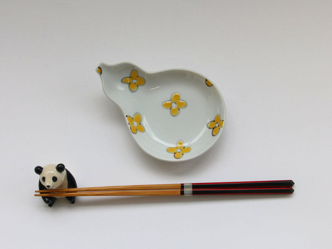 Yellow Flower Gourd Plate - Crafted By Tokushichi Kiln