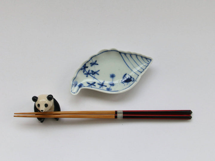 Water Grass Shell-Shaped Salt Plate - Crafted By Tokushichi Kiln