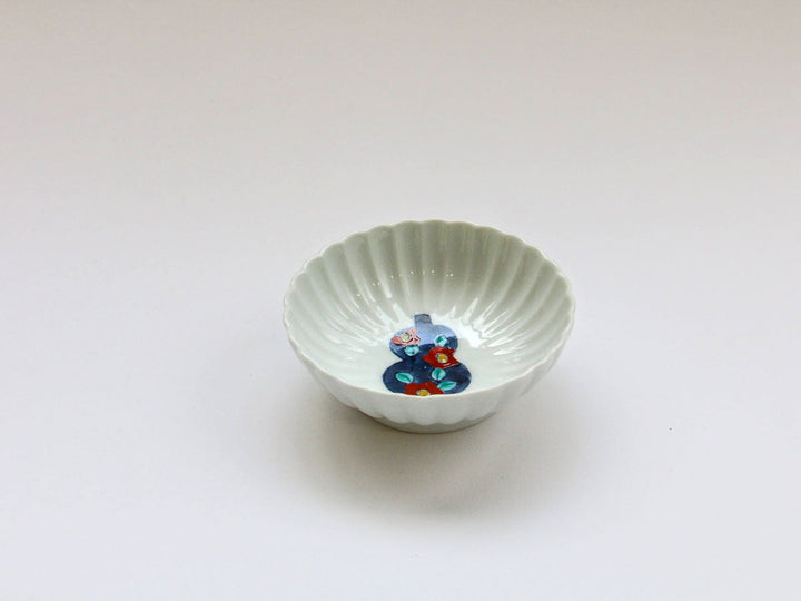 Red Camellia Gourd Motif Chrysanthemum Small Bowl — Hand-Glazed Japanese Porcelain by Tokushichi Kiln