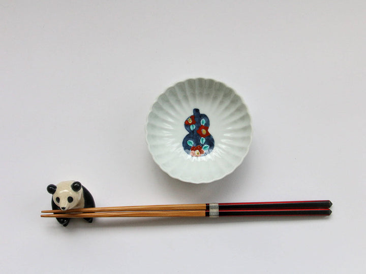 Red Camellia Gourd Motif Chrysanthemum Small Bowl — Hand-Glazed Japanese Porcelain by Tokushichi Kiln