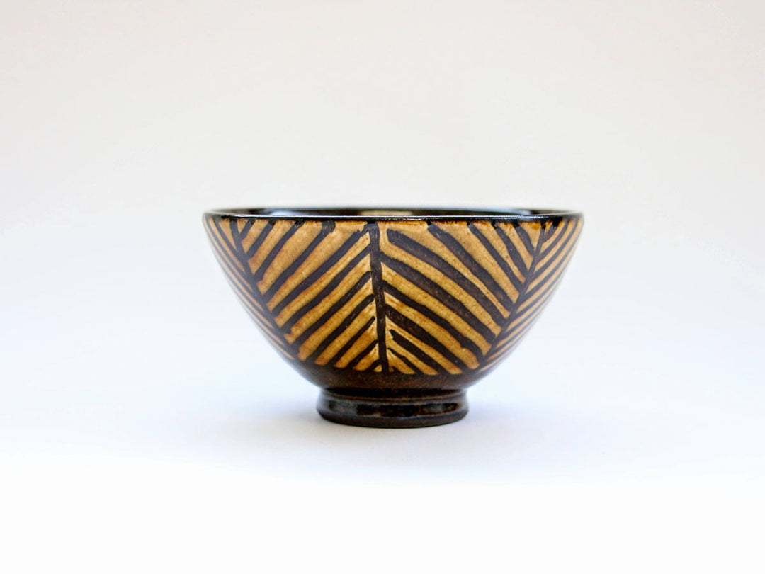 Herringbone Amber Glaze Rice Bowl — Hand-Glazed Japanese Pottery by Seitoen