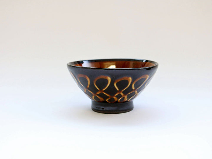 Slipware Black Clay Ribbon Rice Bowl — Hand-Glazed Japanese Pottery by Seitoen