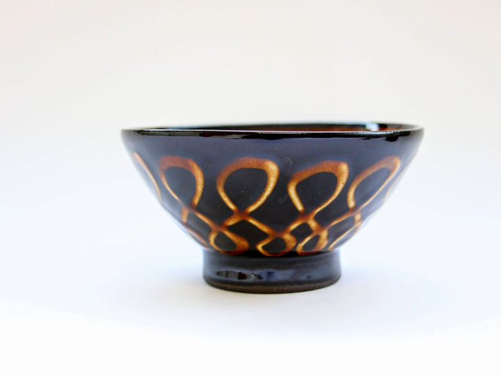 Slipware Black Clay Ribbon Rice Bowl — Hand-Glazed Japanese Pottery by Seitoen