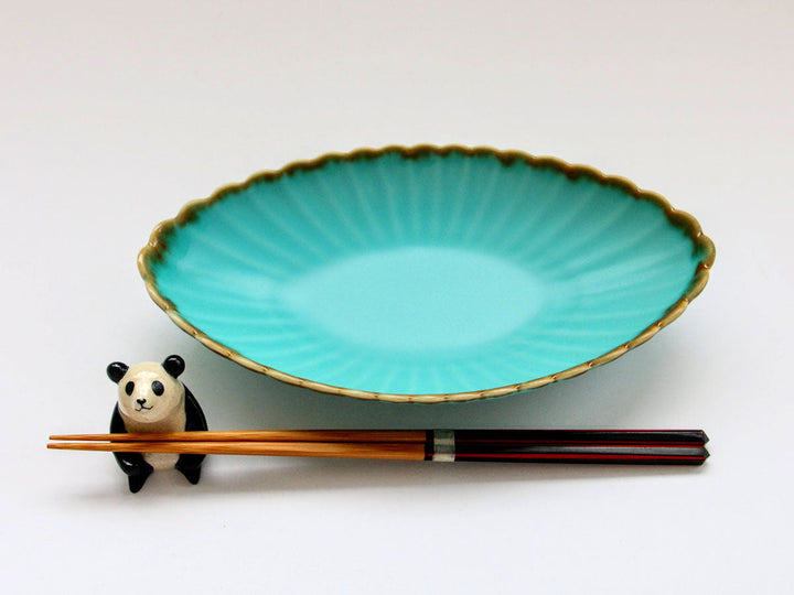 Turquoise Chrysanthemum Oval Plate (Large) - Crafted By Chojuro Kiln