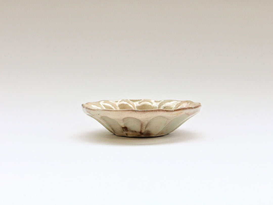 Kohiki Rimmed Flower-Edge Deep Plate, Small Crafted By Furutani Pottery