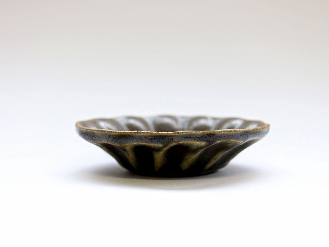 Sabi Glaze Rimmed Flower-Edge Deep Plate, Small Crafted By Furutani Pottery