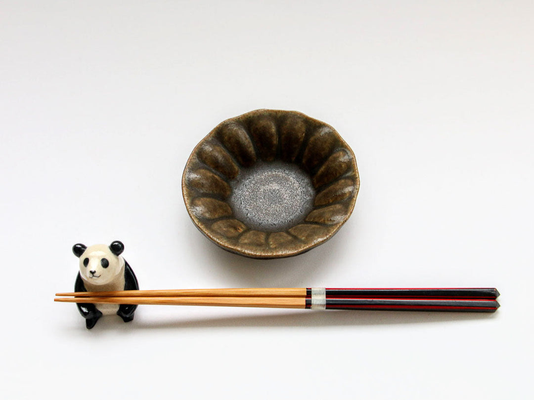 Sabi Glaze Rimmed Flower-Edge Deep Plate, Small Crafted By Furutani Pottery