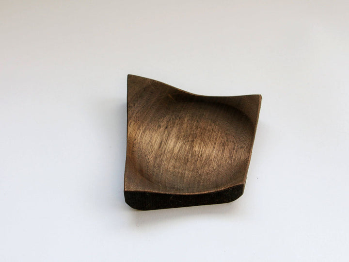 Walnut-Wood Diamond Plate, Black, Medium — Hand-Finished Japanese Wood by Shinsuke Taguchi