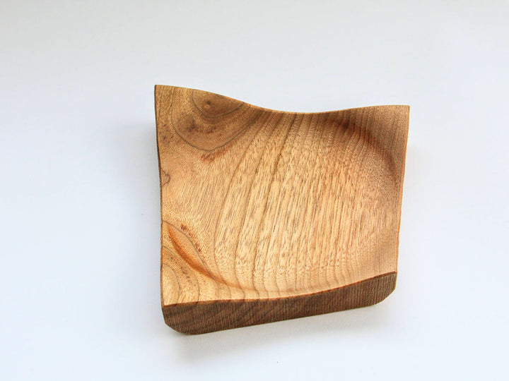 Walnut-Wood Diamond Plate, Clear, Large — Hand-Finished Japanese Wood by Shinsuke Taguchi