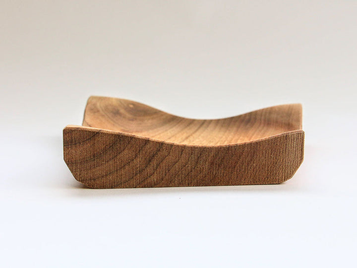 Walnut-Wood Diamond Plate, Clear, Large — Hand-Finished Japanese Wood by Shinsuke Taguchi