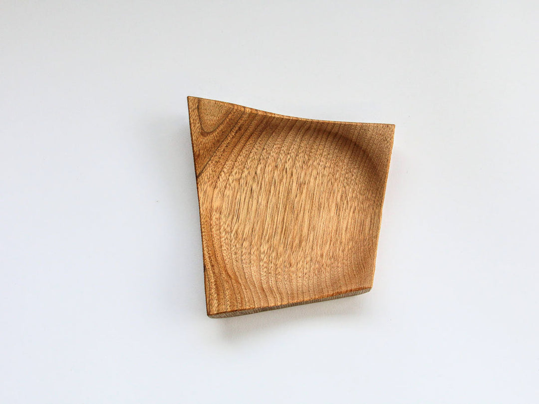 Walnut-Wood Diamond Plate, Clear, Medium — Hand-Finished Japanese Wood by Shinsuke Taguchi