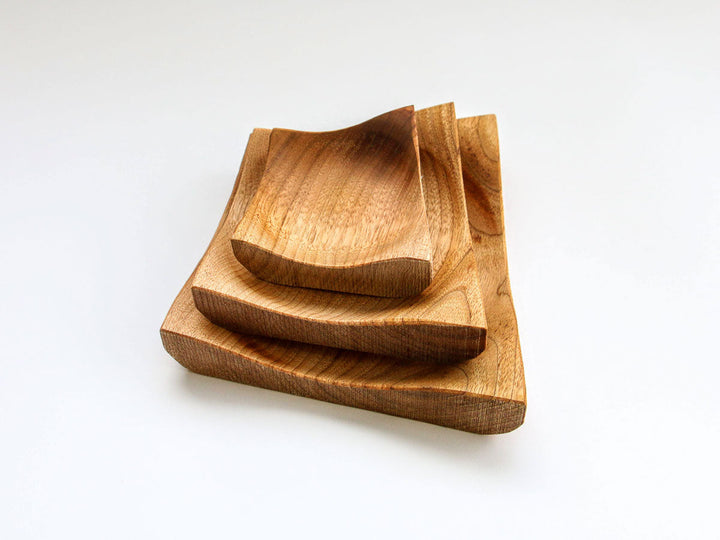 Walnut-Wood Diamond Plate, Clear, Medium — Hand-Finished Japanese Wood by Shinsuke Taguchi