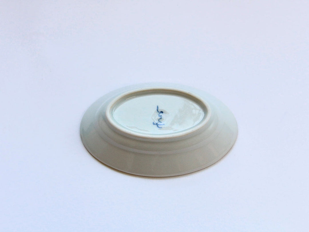 Petal-Pattern Oval Bowl, Small — Hand-Glazed Japanese Porcelain by Tokushichi Kiln