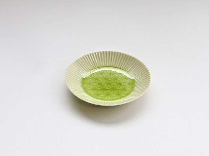 Siskin-Green Glazed Hemp-Leaf Carved Plate, 10cm — Hand-Carved Japanese Porcelain by Kajiken Seiji