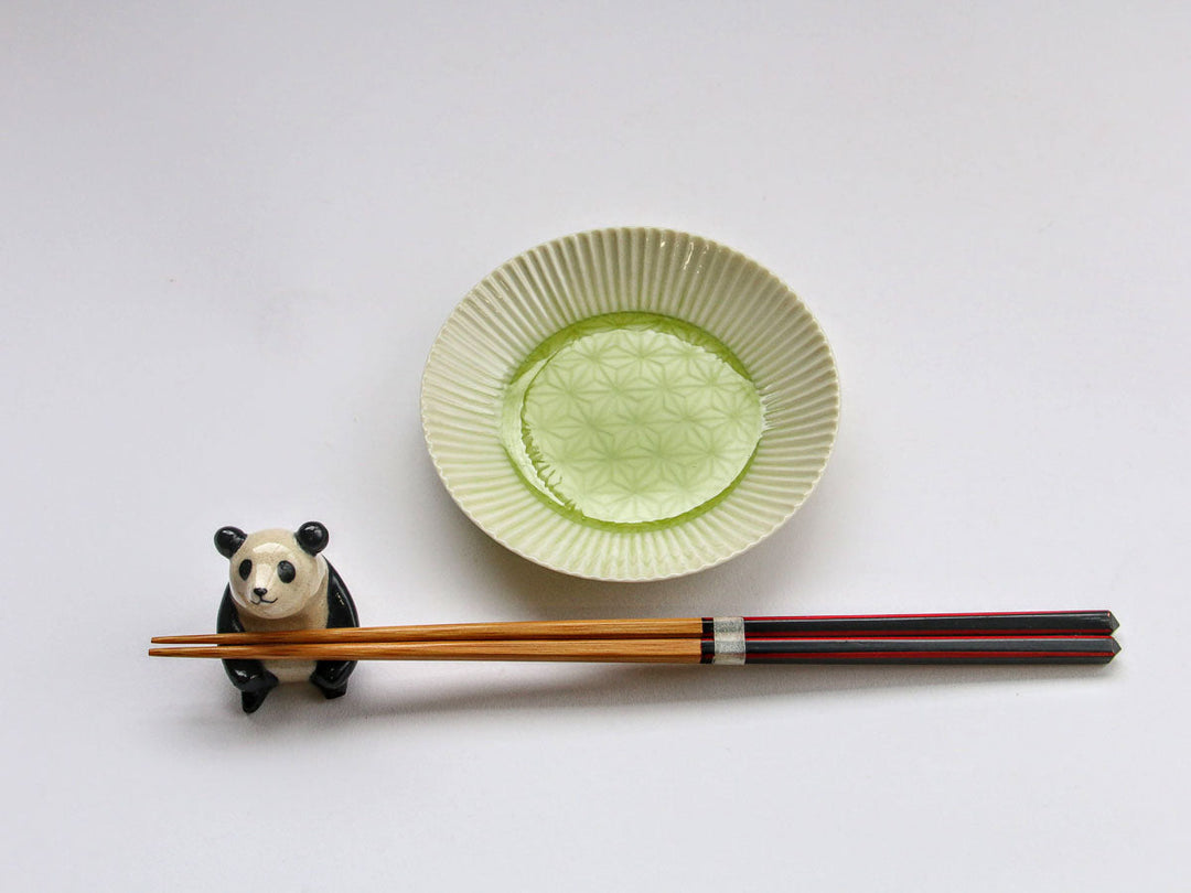 Siskin-Green Glazed Hemp-Leaf Carved Plate, 10cm — Hand-Carved Japanese Porcelain by Kajiken Seiji