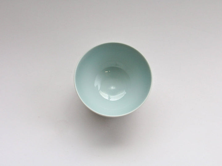 White Daisy Motenashi Rice Bowl Small Blue - Crafted By Fukuho Kiln