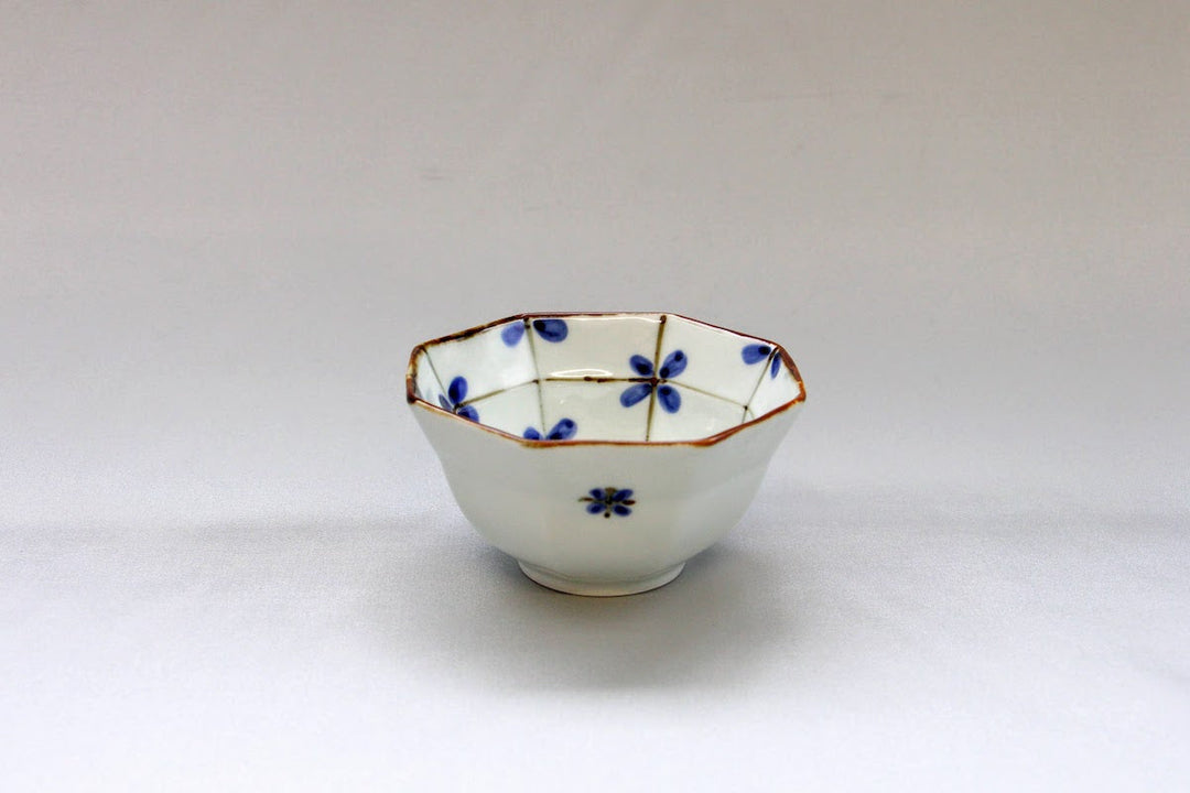 Rim Octagonal Nakazuki Sabi Yotsuba, Porcelain