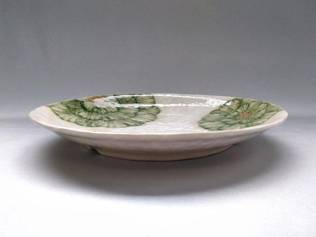 White Slip Peony 7.5-Sun Round Plate Green - Crafted By Yohei Kato
