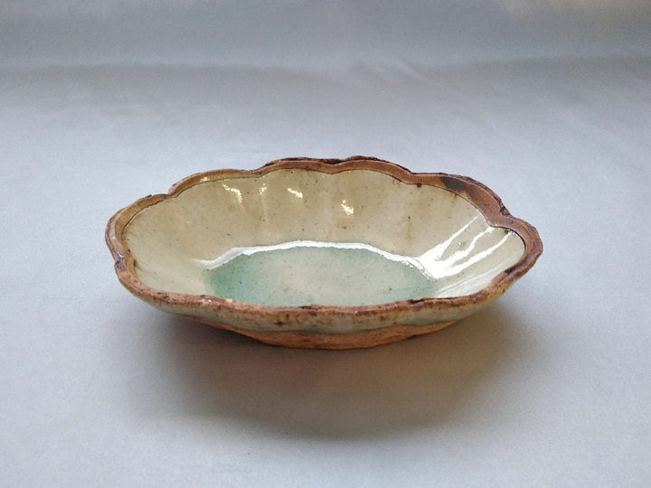 Ash Glazed wire Carved cloud-Shaped Small Bowl - Crafted By Yoshitaka Kato