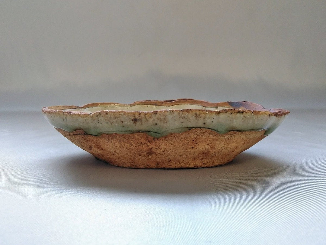 Ash Glazed wire Carved cloud-Shaped Small Bowl - Crafted By Yoshitaka Kato