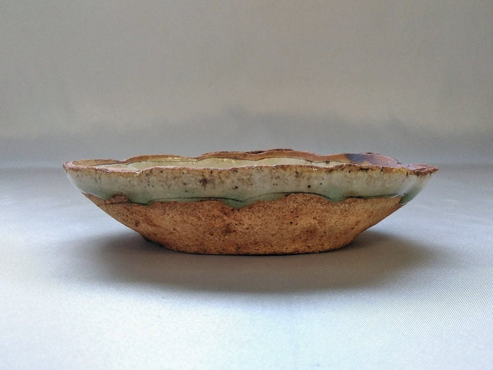 Ash Glazed wire Carved cloud-Shaped Small Bowl - Crafted By Yoshitaka Kato
