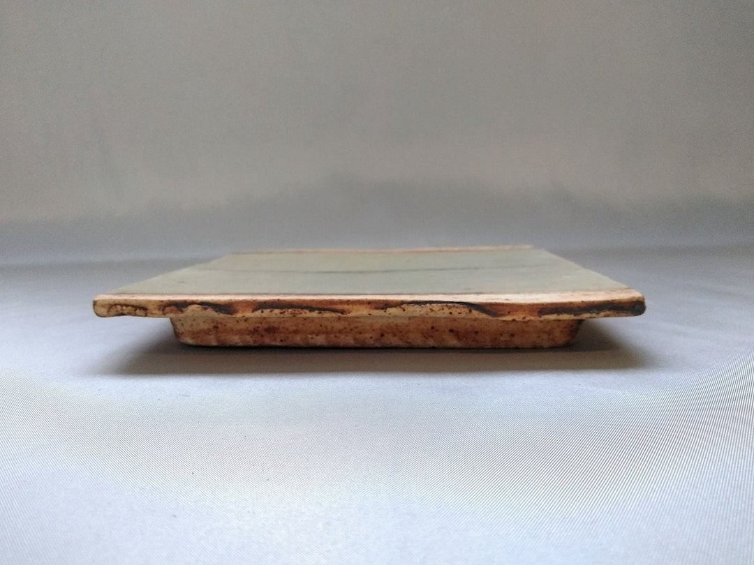 Ash Glazed wire Carving 5-Sun Square Plate - Crafted By Yoshitaka Kato