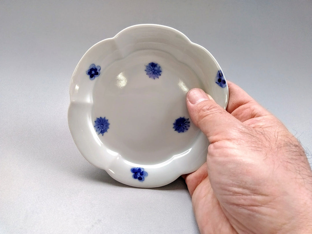Rinka Plate S Underglazed Small Flower Chirashi - Crafted By Koyo Kiln