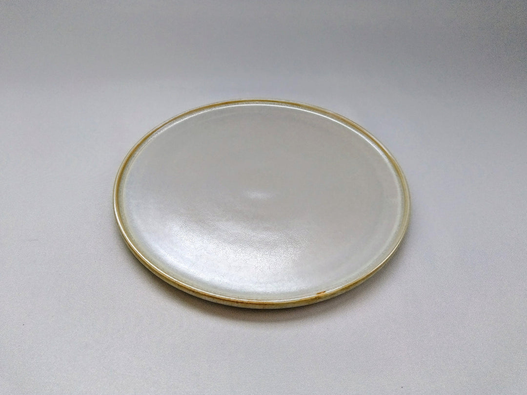 Light Rikyu 22cm Round Plate with Edge - Crafted By Toetsu Kiln