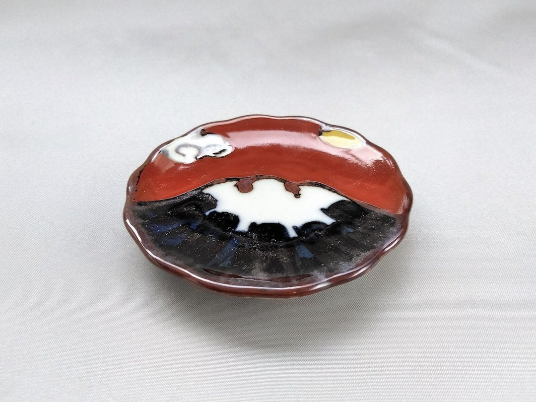 Red-Colored Small Plate Mt. Fuji - Crafted By Soramoe Pottery
