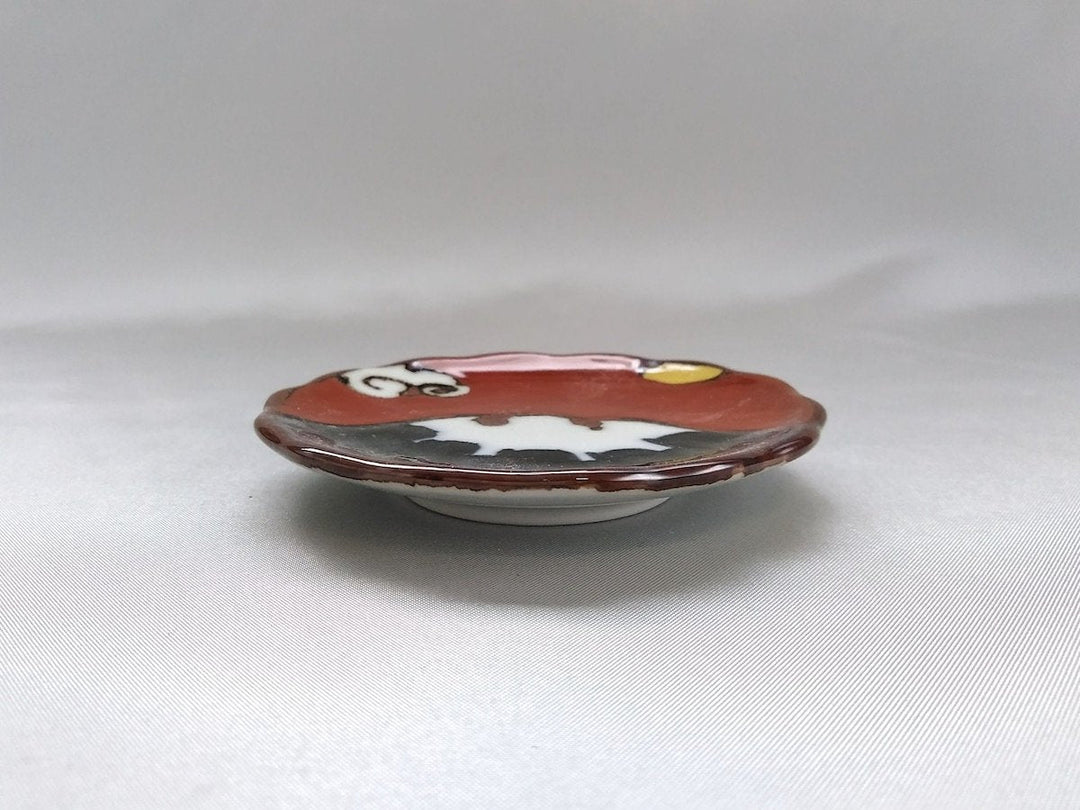 Red-Colored Small Plate Mt. Fuji - Crafted By Soramoe Pottery
