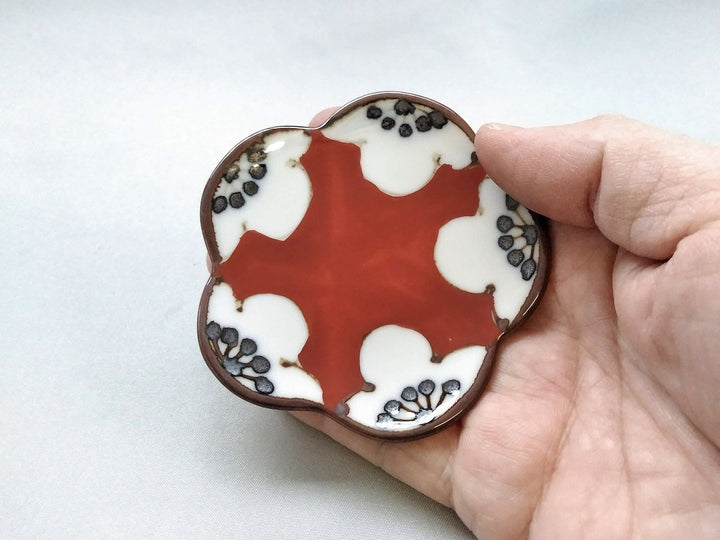Red pea Plate plum - Crafted By Soramoe Pottery