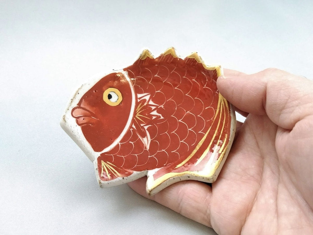 Sea bream-Shaped Small Plate Red - Crafted By Pottery Raku