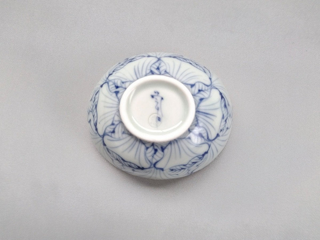 Sometsukebuchi Red Flower petal Pattern Oval Small attachment - Crafted By Souta Kiln