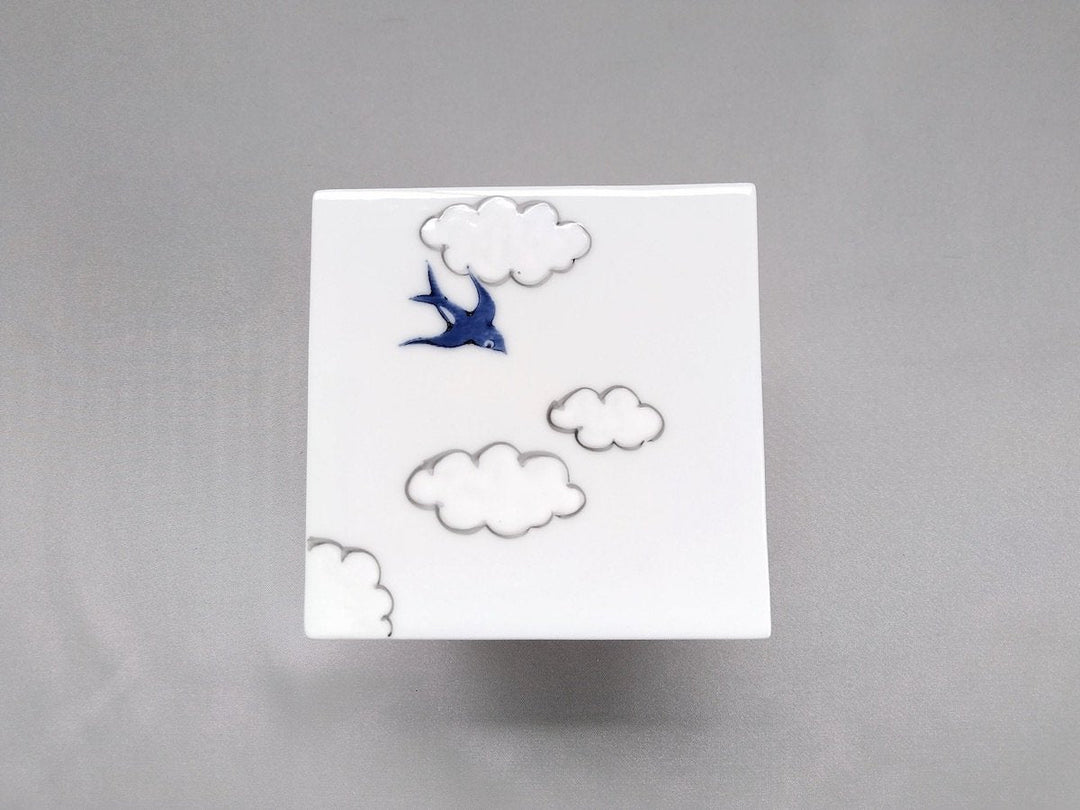 Cloud swallow two-tieRed heavy - Crafted By Tokushichi Kiln