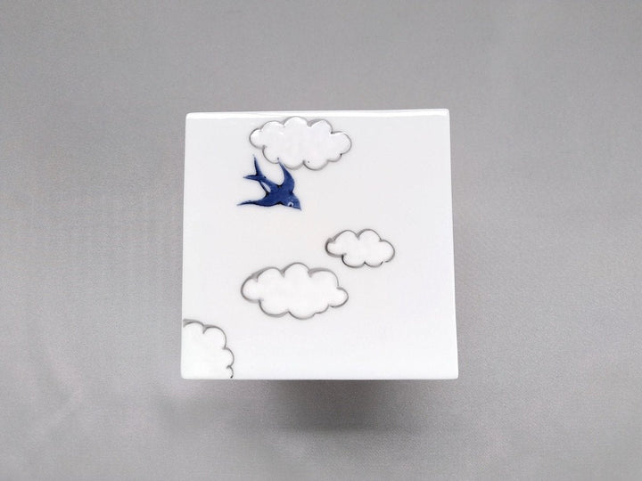 Cloud swallow two-tieRed heavy - Crafted By Tokushichi Kiln