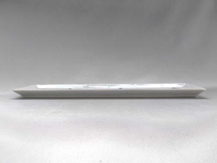Imari Gourd Long Plate — Hand-Glazed Japanese Porcelain by Tokushichi Kiln