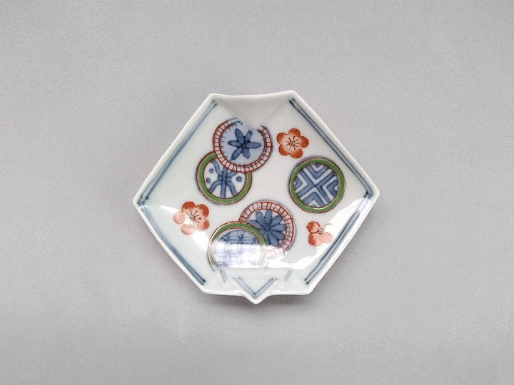 Round Pattern origami type hand Salt Plate - Crafted By Tokushichi Kiln