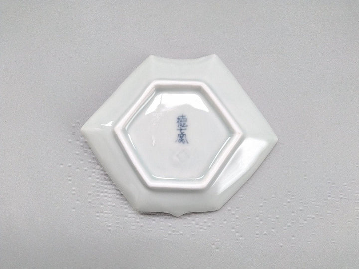 Round Pattern origami type hand Salt Plate - Crafted By Tokushichi Kiln