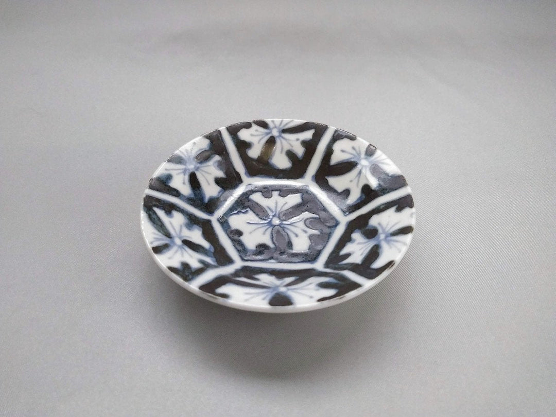 Old Underglazed ginkgo Small Plate - Crafted By Kanemon Kiln