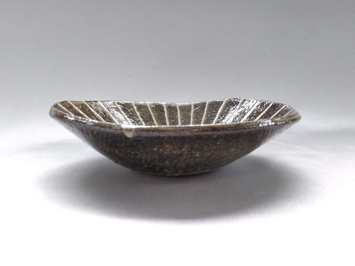 A rare deflection Small Bowl - Crafted By Seisaku Kusaka/Mari